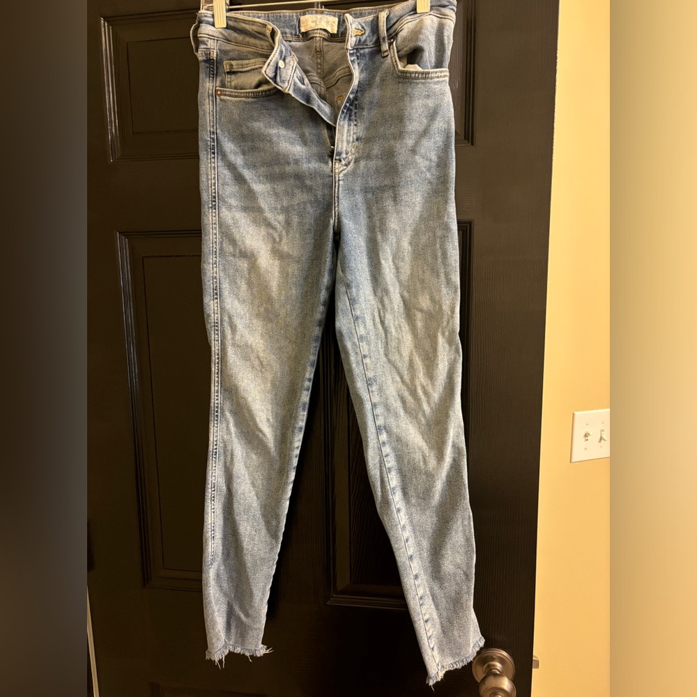 Women’s skinny jeans